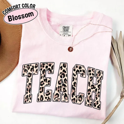 Retro Leopard Teacher Life Graphic Tee - Vintage Soft Cotton Unisex Back to School Teacher Appreciation Gift T-Shirt
