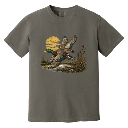 Retro Flying Mallard Duck Classic Waterfowl Graphic T-Shirt