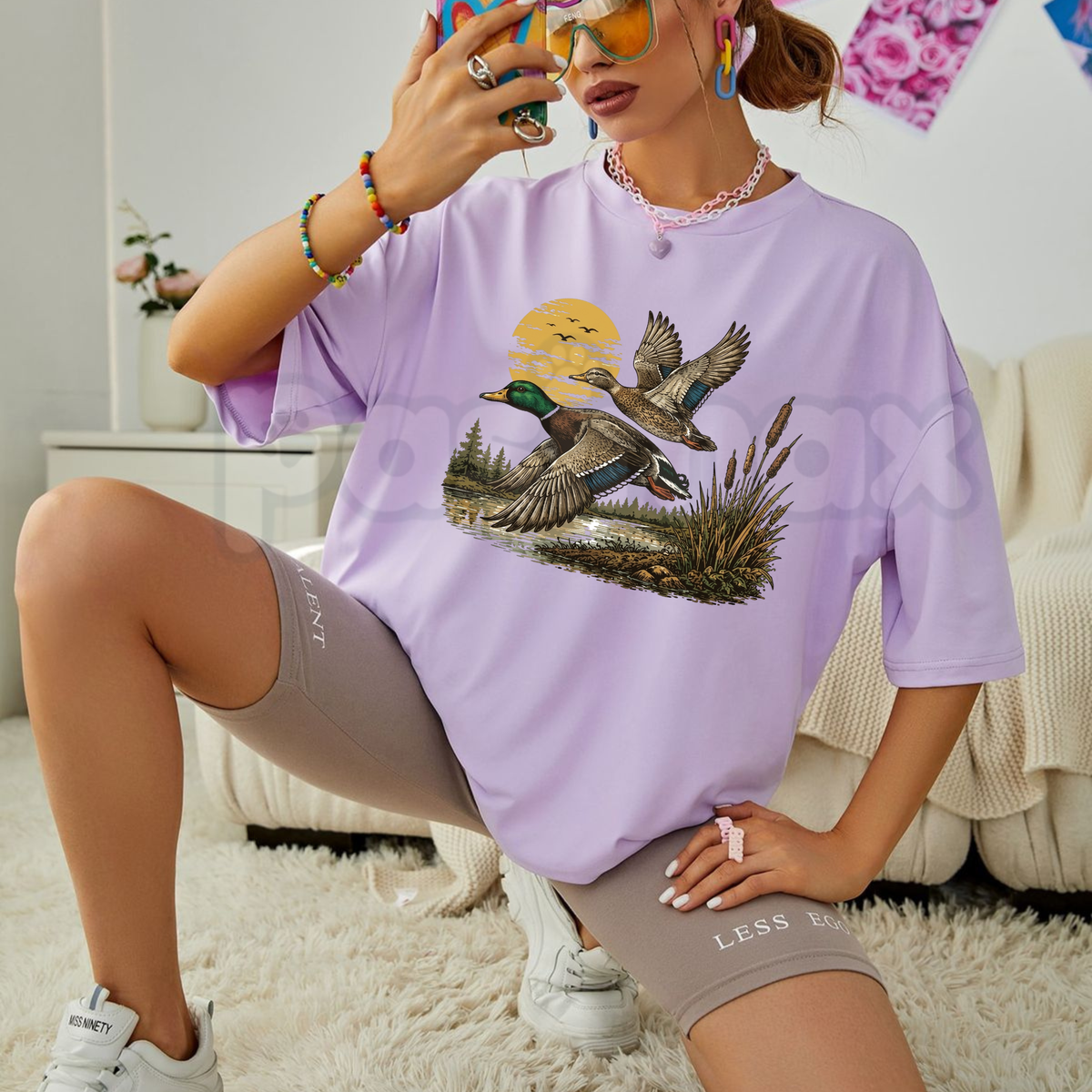 Retro Flying Mallard Duck Classic Waterfowl Graphic T-Shirt