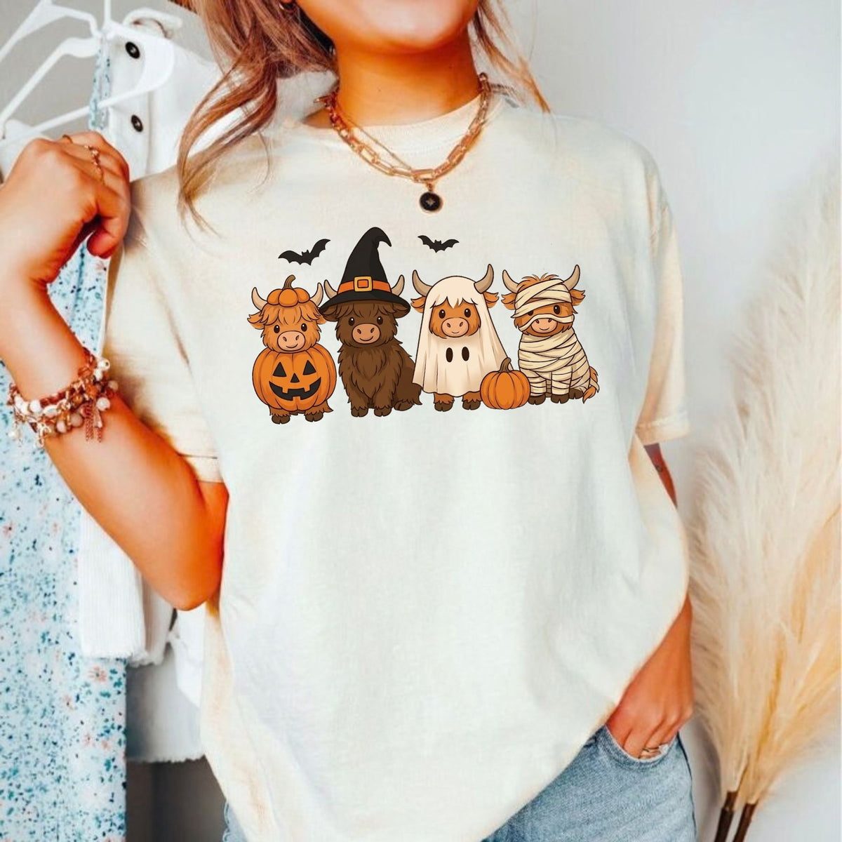 Spooky Highland Cow Squad T-Shirt – Cute Halloween Witch, Ghost & Pumpkin Graphic Tee