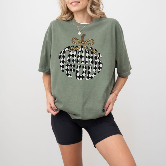 Comfort Colors Retro Autumn Floral Thankful Pumpkin T-Shirt