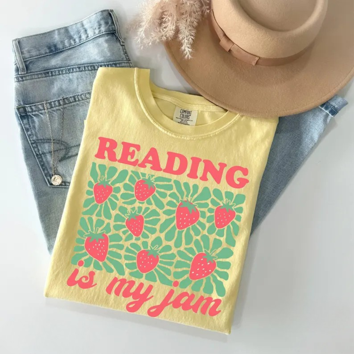 Read Banned Books Vintage Graphic Tee - Retro Aesthetic Soft Cotton Unisex Reader & Librarian Gift T-Shirt